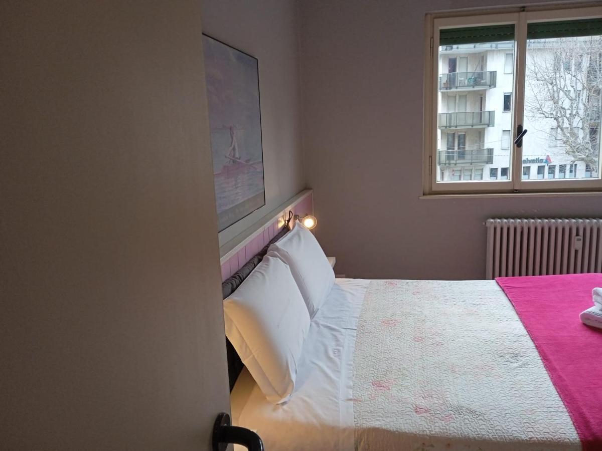 Gira Guest House Como Eksteriør billede