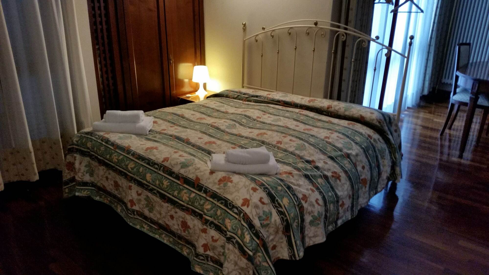 Gira Guest House Como Eksteriør billede